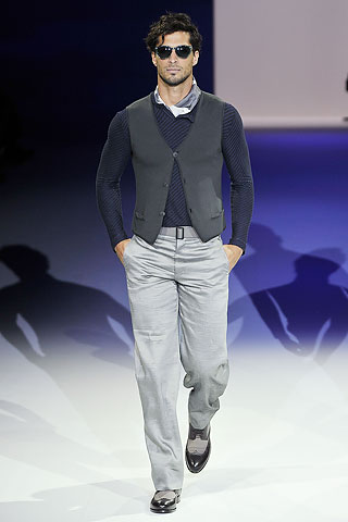 Giorgio Armani / - 2011